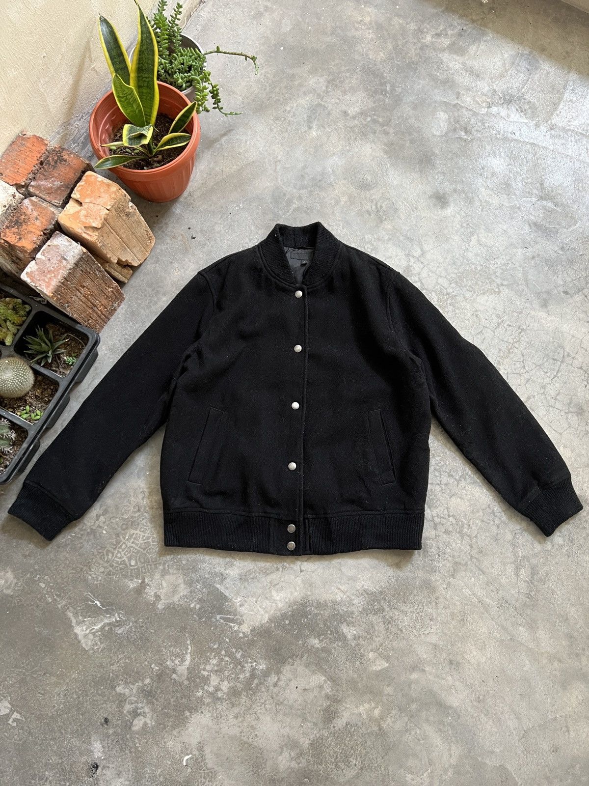 Uniqlo BEST OFFER 🔥 Uniqlo Wool Varsity Bomber Jacket Size US L / EU 52-54 / 3 - 1 Thumbnail