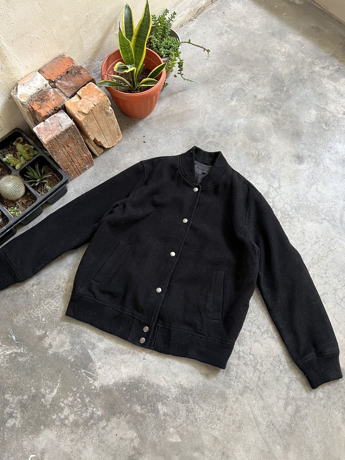 Uniqlo BEST OFFER 🔥 Uniqlo Wool Varsity Bomber Jacket Size US L / EU 52-54 / 3 - 2 Thumbnail
