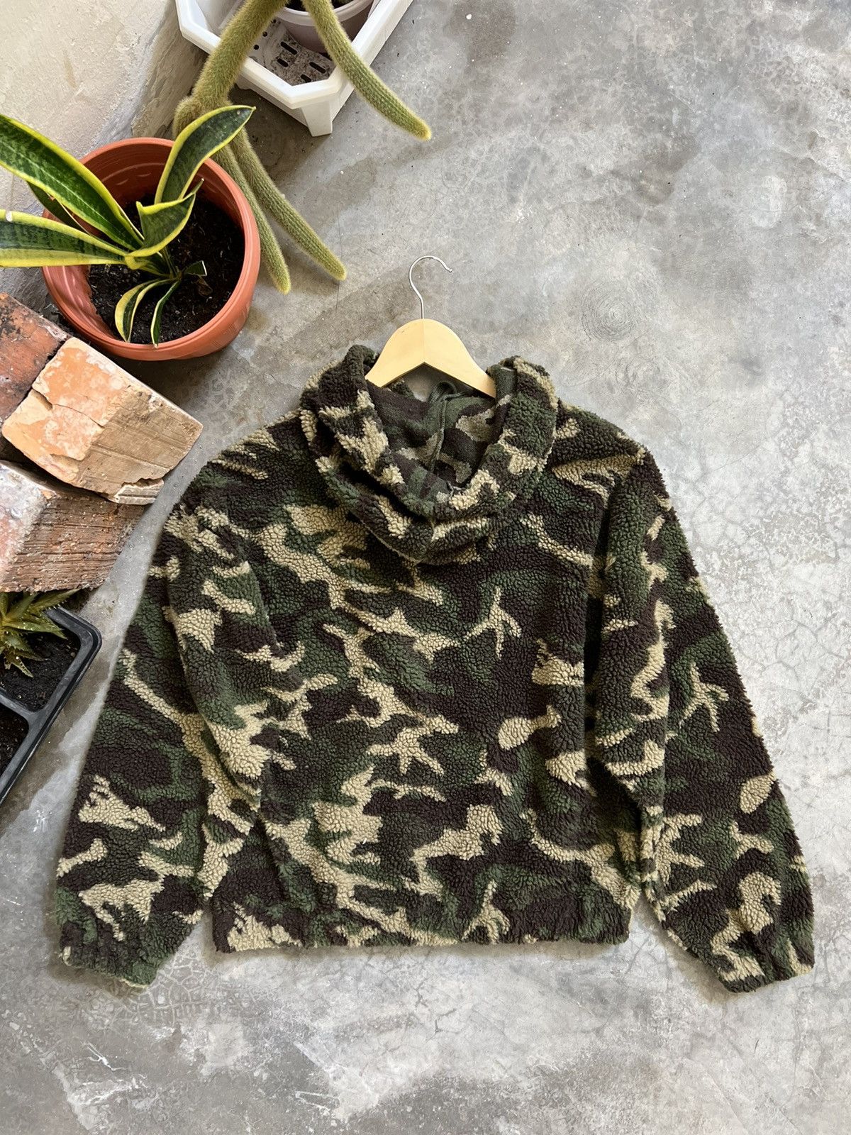 Japanese Brand 🔥 STEALS 🔥 Camouflage Deep Pile Sherpa Hoodie Size US L / EU 52-54 / 3 - 5 Thumbnail