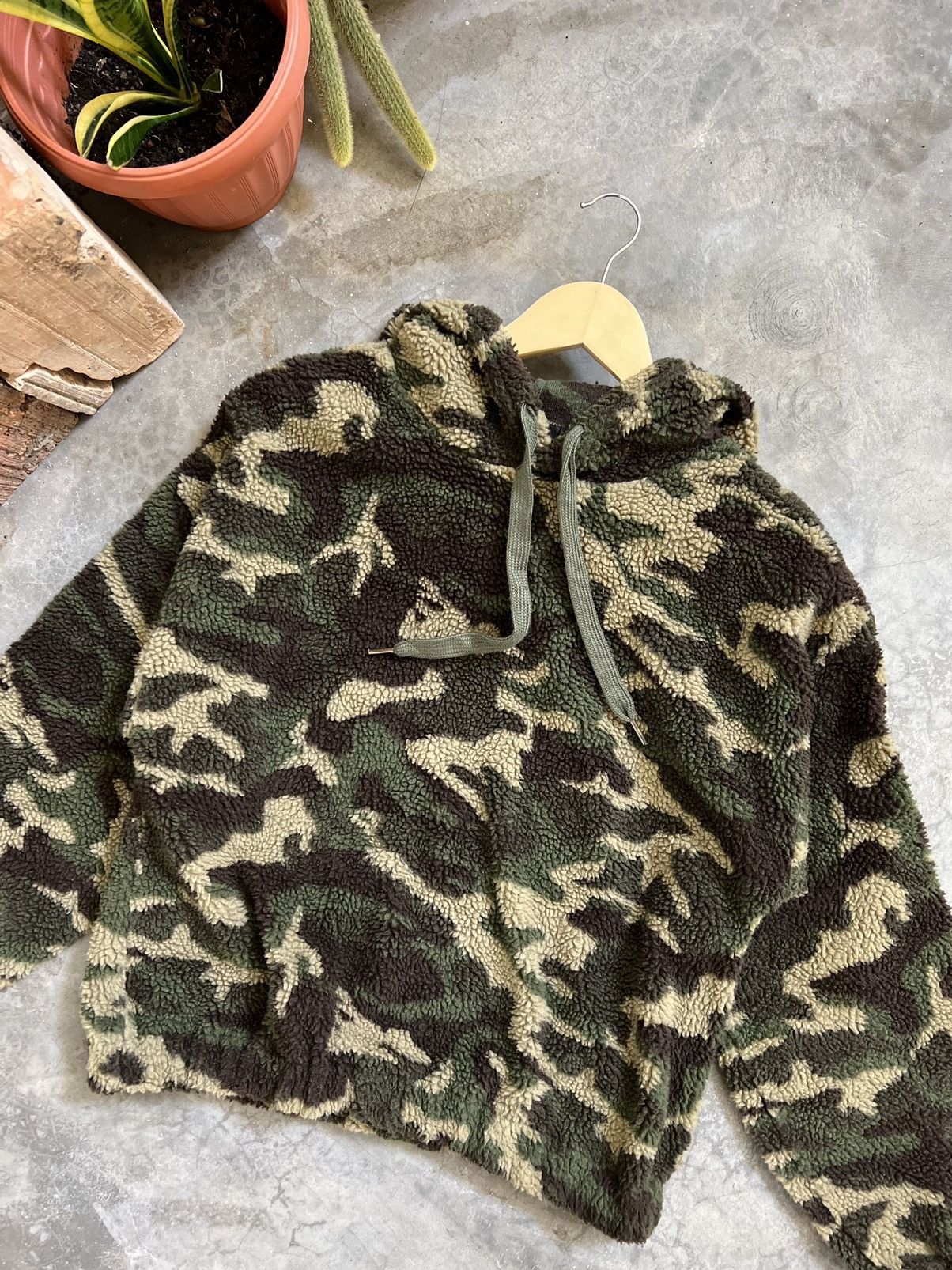 Japanese Brand 🔥 STEALS 🔥 Camouflage Deep Pile Sherpa Hoodie Size US L / EU 52-54 / 3 - 7 Thumbnail