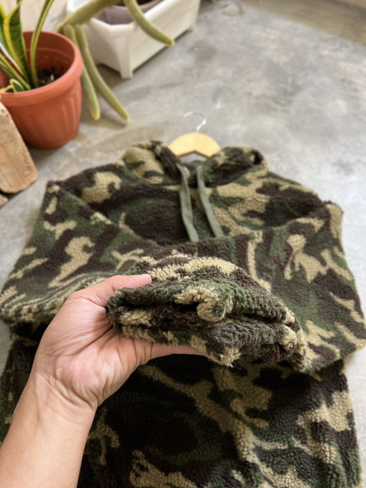 Japanese Brand 🔥 STEALS 🔥 Camouflage Deep Pile Sherpa Hoodie Size US L / EU 52-54 / 3 - 9 Thumbnail