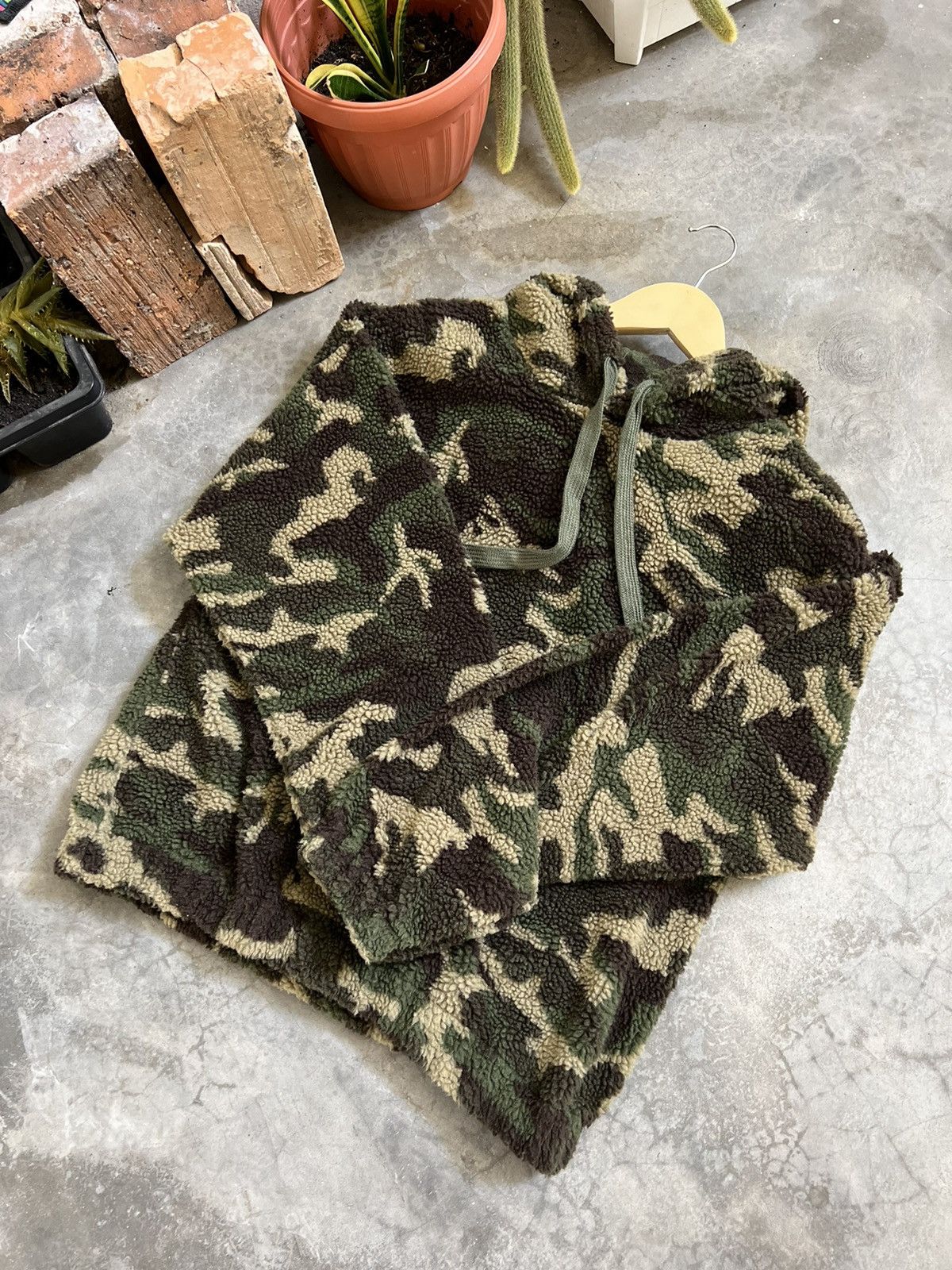 Japanese Brand 🔥 STEALS 🔥 Camouflage Deep Pile Sherpa Hoodie Size US L / EU 52-54 / 3 - 10 Thumbnail
