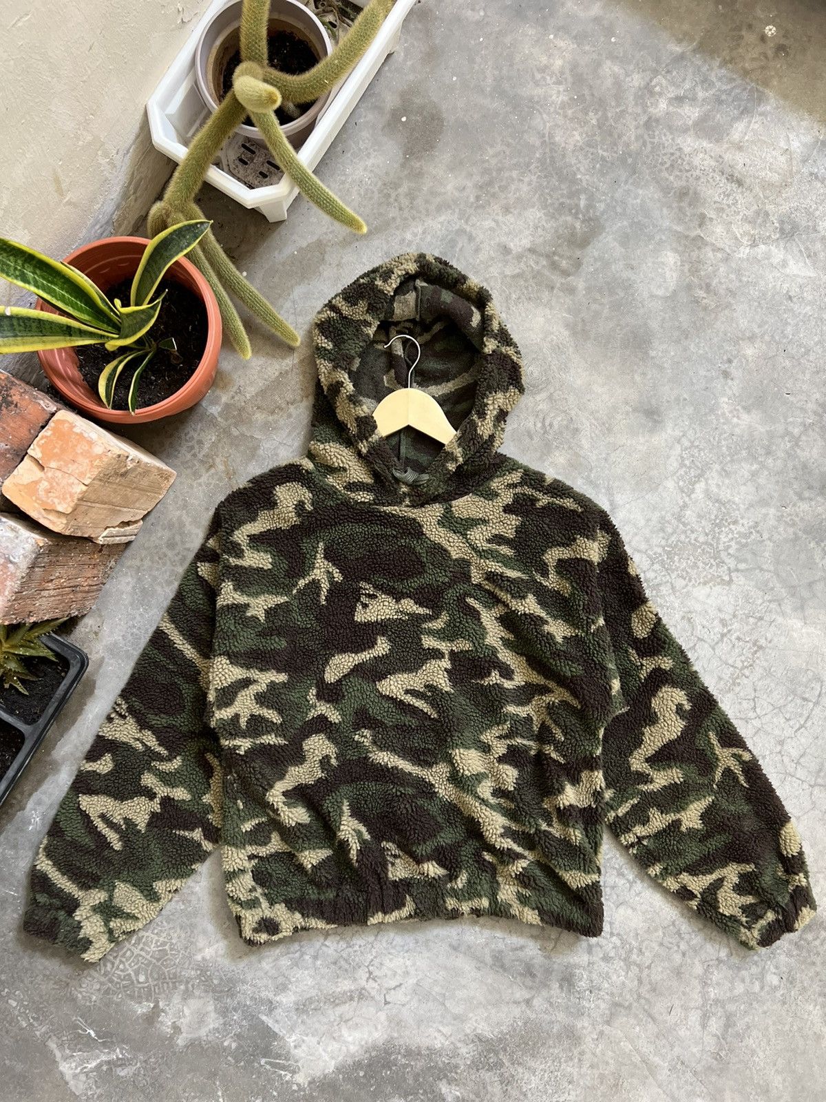 Japanese Brand 🔥 STEALS 🔥 Camouflage Deep Pile Sherpa Hoodie Size US L / EU 52-54 / 3 - 1 Thumbnail