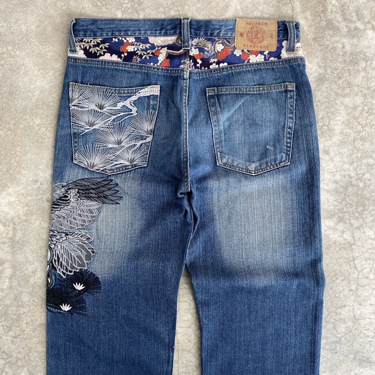 Karakuri Tamashii Karakuri Tamashii Style Eagle Embroidered Sukajan Jeans Size US 34 / EU 50 - 14 Thumbnail