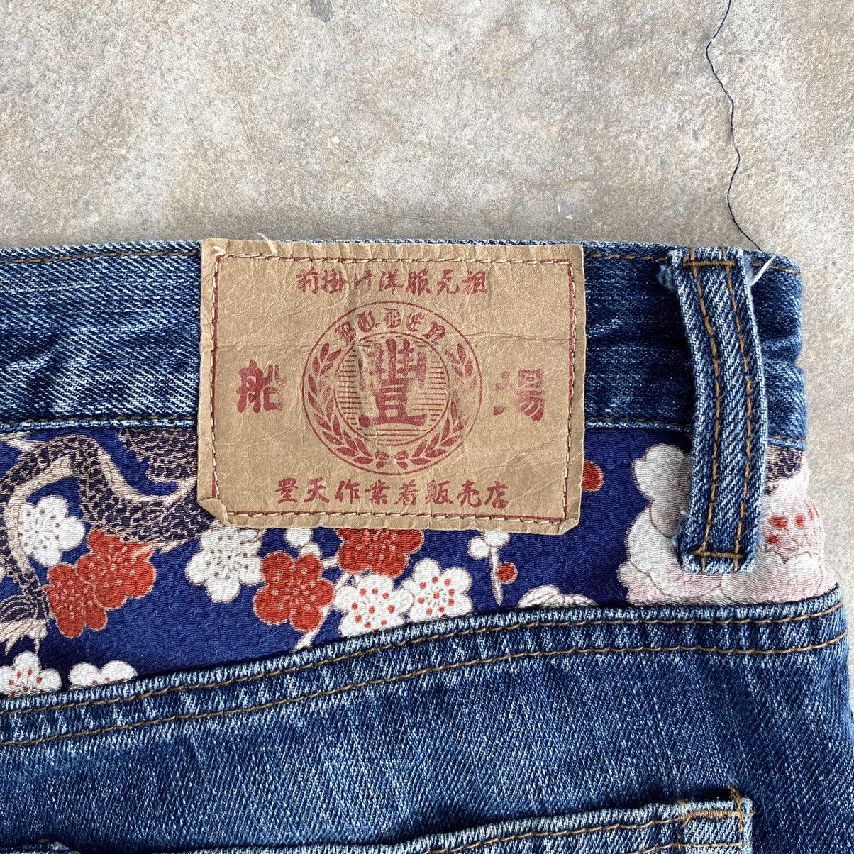 Karakuri Tamashii Karakuri Tamashii Style Eagle Embroidered Sukajan Jeans Size US 34 / EU 50 - 21 Thumbnail