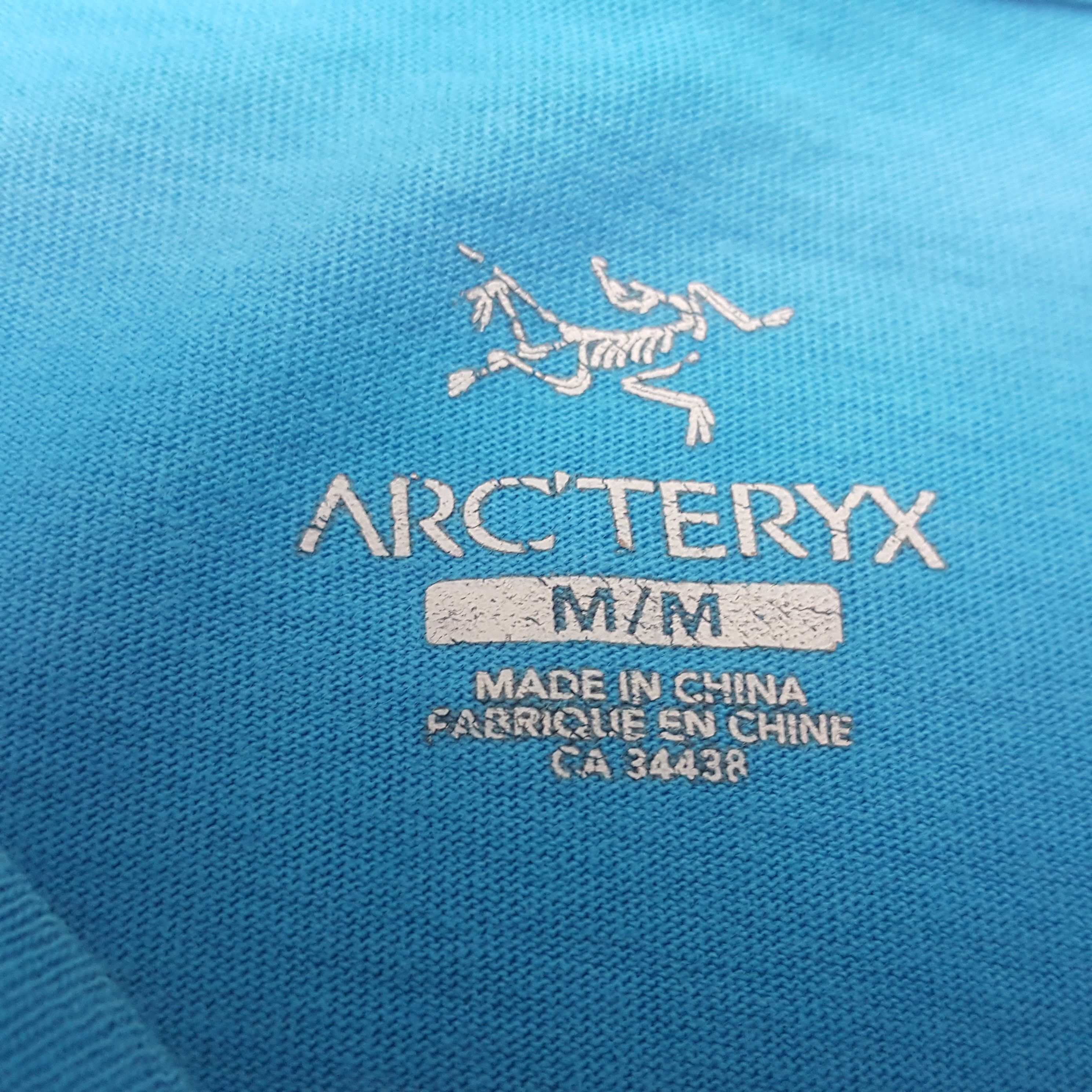 Arc'teryx × Vintage Vintage Arc'Teryx Big Logo Outdoor Style T-Shirt Size US L / EU 52-54 / 3 - 6 Thumbnail