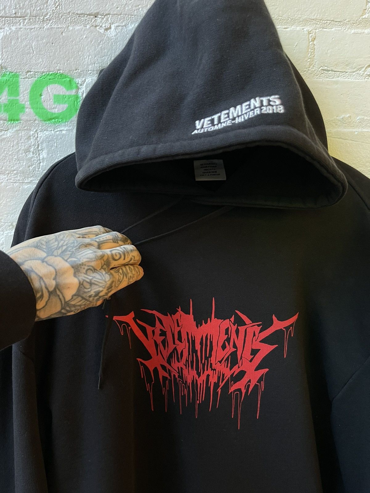 Vetements Vetements DEATH METAL GOTHIC Hoodie 4Gseller Size US XL / EU 56 / 4 - 3 Thumbnail