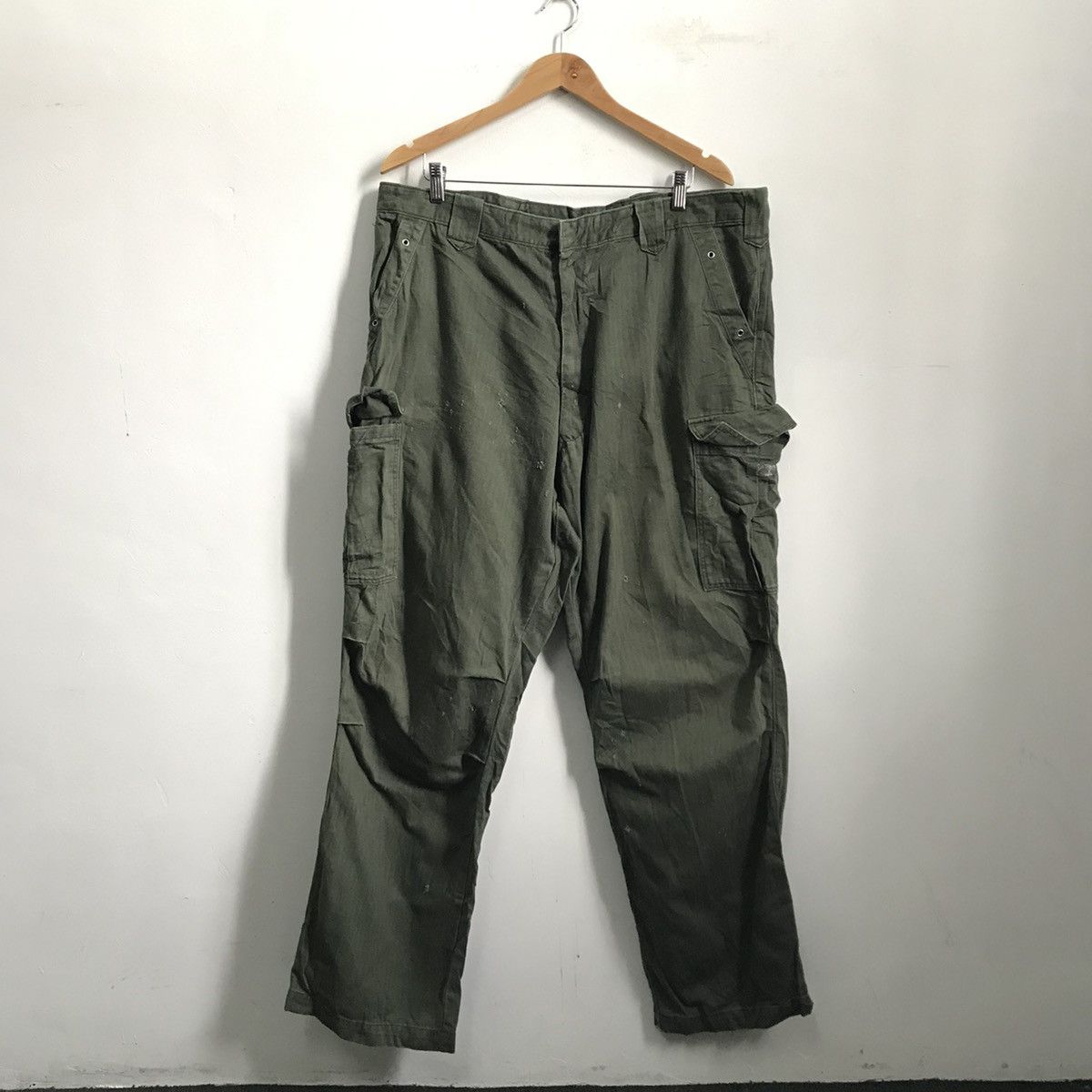 image of Jora Military Multipocket Cargo Pants in Green, Men's (Size 40)