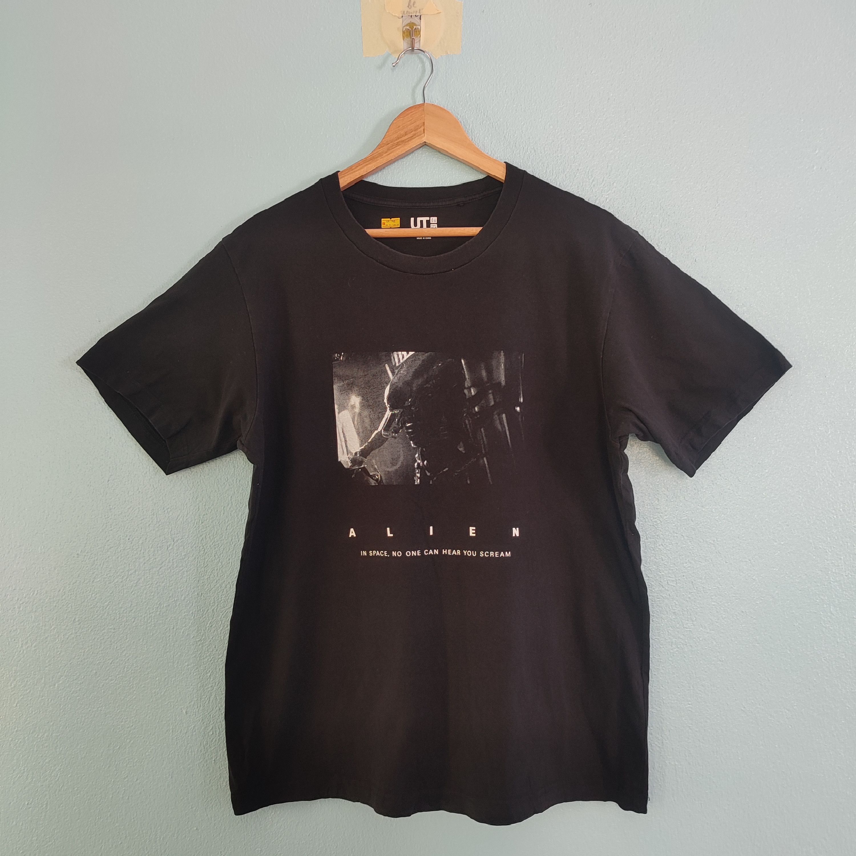 Japanese Brand ALIEN Science Fiction Movie Tshirt Size US XL / EU 56 / 4 - 1 Thumbnail