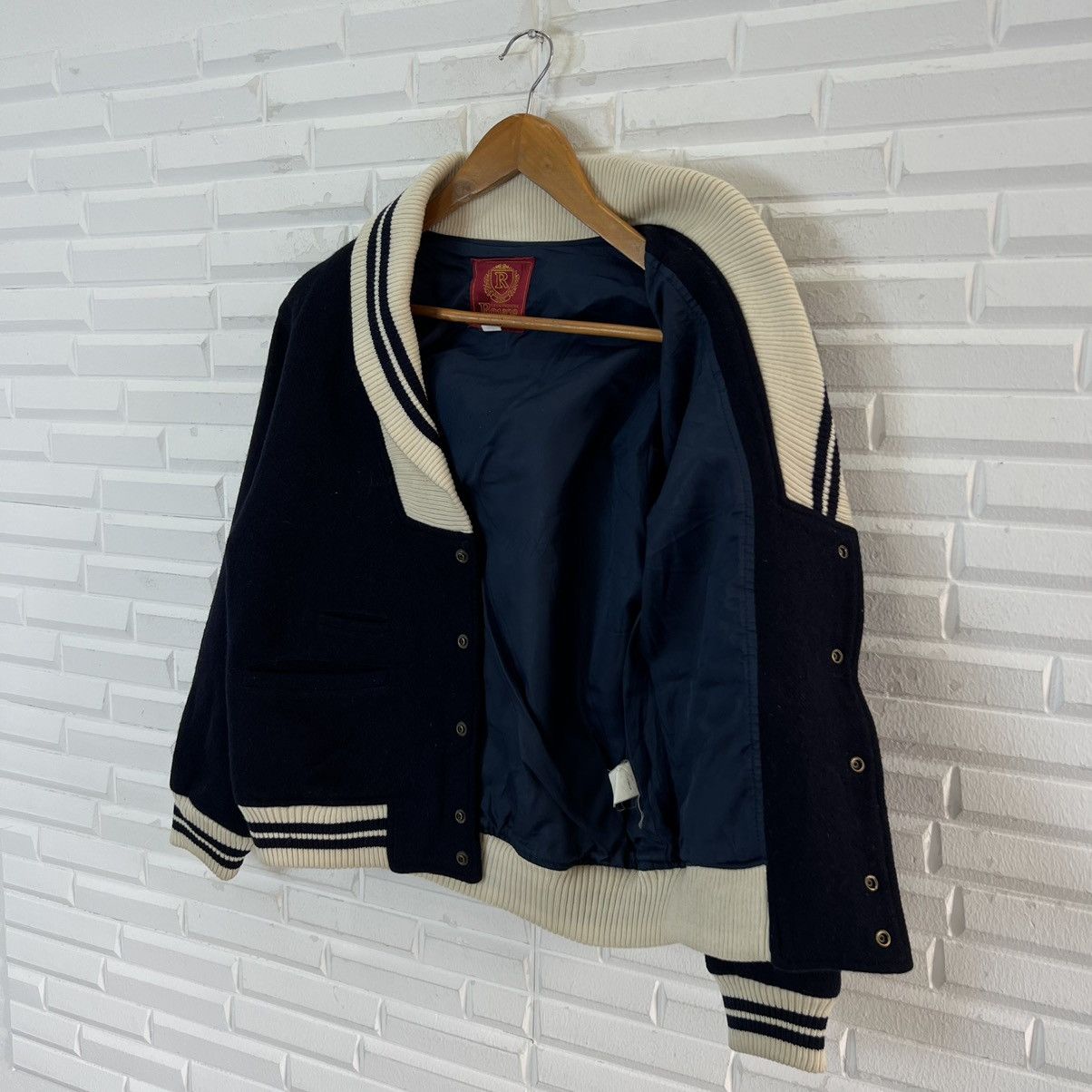 Japanese Brand VINTAGE VARSITY JACKET BOSTON TRADITIONAL ROYCE BIG LOGO Size US S / EU 44-46 / 1 - 10 Thumbnail