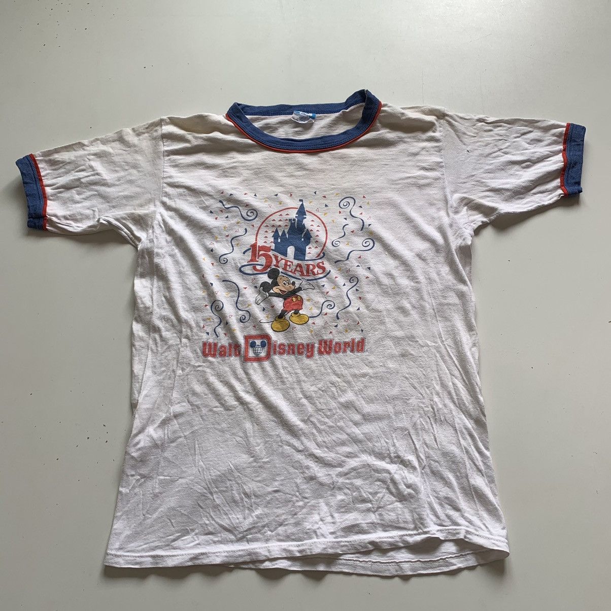 Vintage 80s Mickey Mouse Disney cartoon graphic t shirt rare