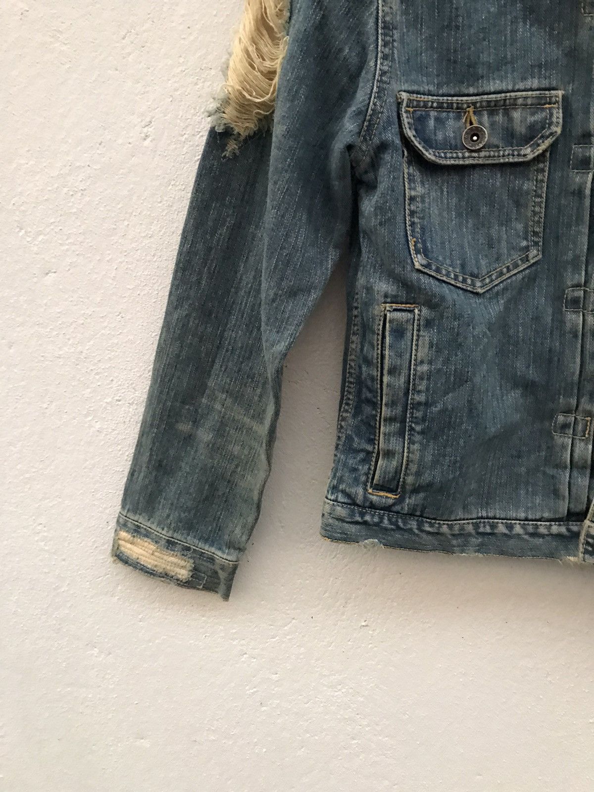 Japanese Brand ROYAL BLUE Ripped & Patched Distressed Denim Jacket Size US S / EU 44-46 / 1 - 5 Thumbnail