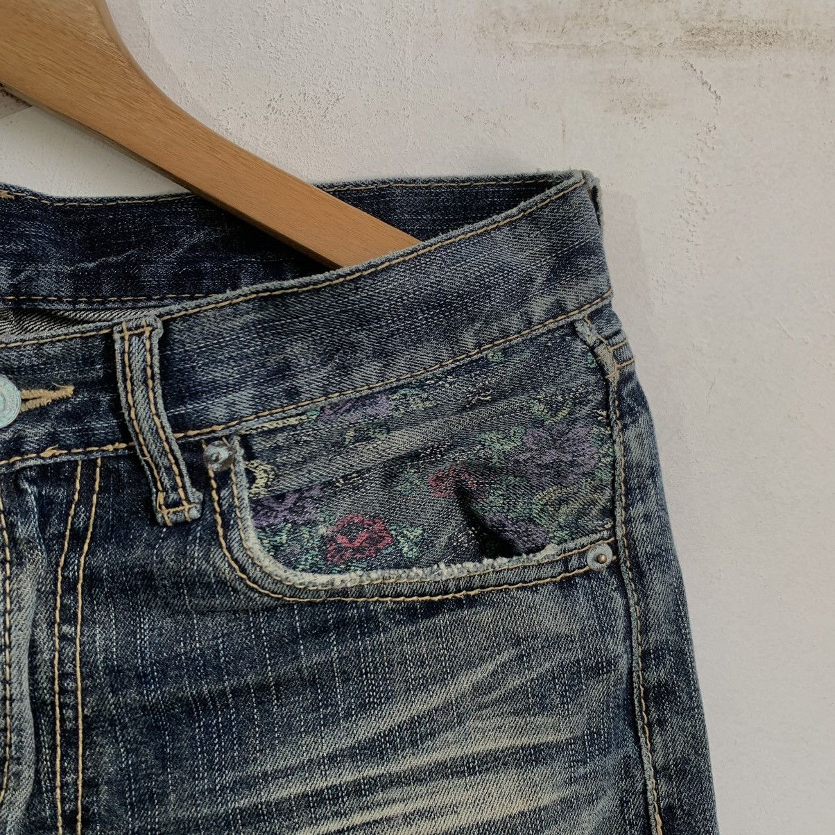 Hysteric Glamour Sukajan Dragon Embroidered Distress Denim Jeans Size US 32 / EU 48 - 6 Thumbnail