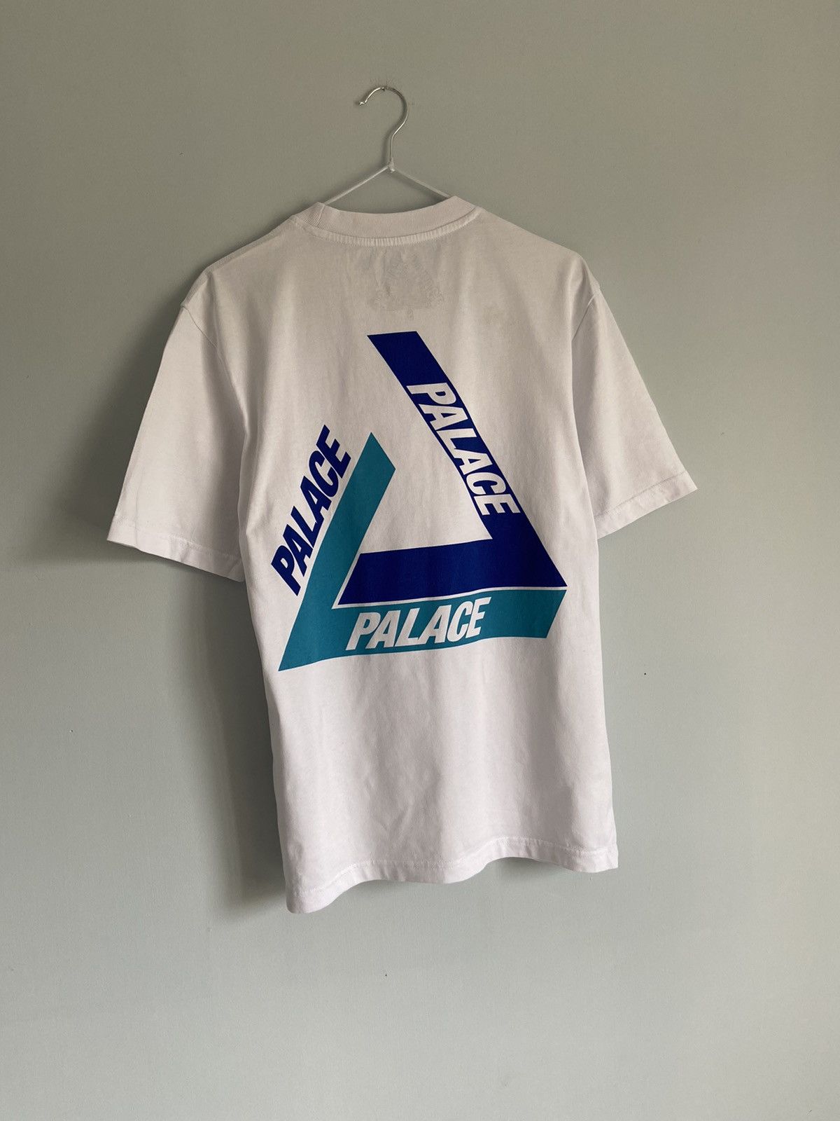 Palace Palace Tri-Shadow t-shirt Size US S / EU 44-46 / 1 - 1 Thumbnail