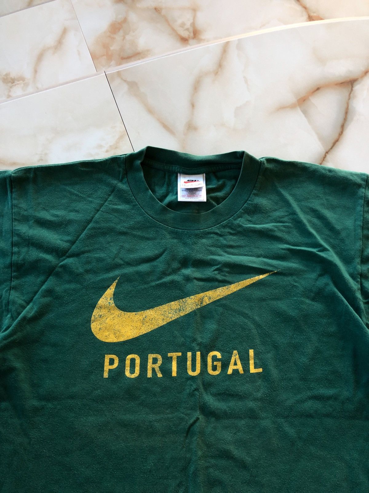 Nike × Vintage 90s Vintage Nike Portugal Big Logo Tee Size US M / EU 48-50 / 2 - 2 Thumbnail
