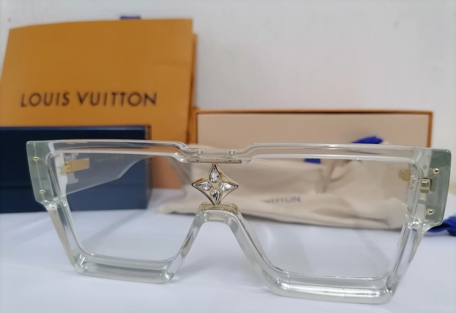 Louis Vuitton × Virgil Abloh Louis Vuitton Virgil Abloh Cyclone Sunglasses E Size ONE SIZE - 1 Thumbnail