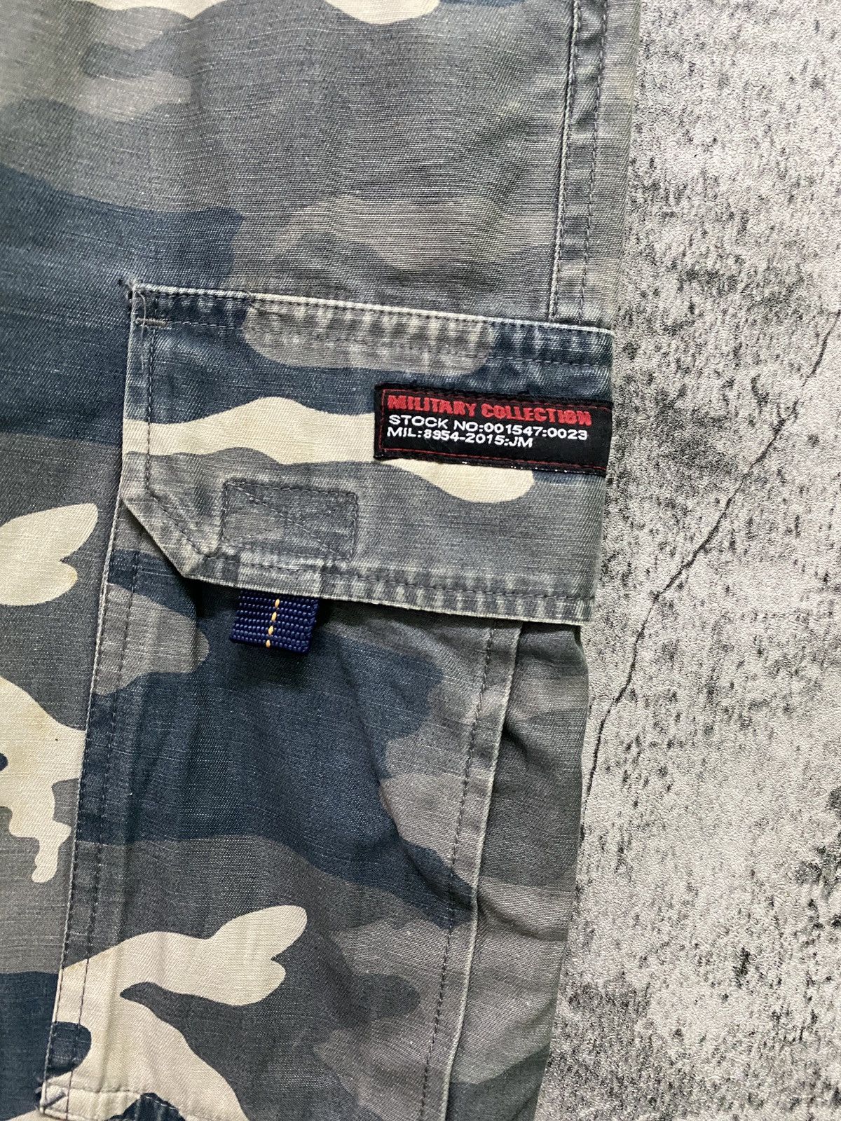Japanese Brand Japan MILITARY COLLECTION Tactical Multi-pocket Cargo Pants Size US 33 - 9 Thumbnail