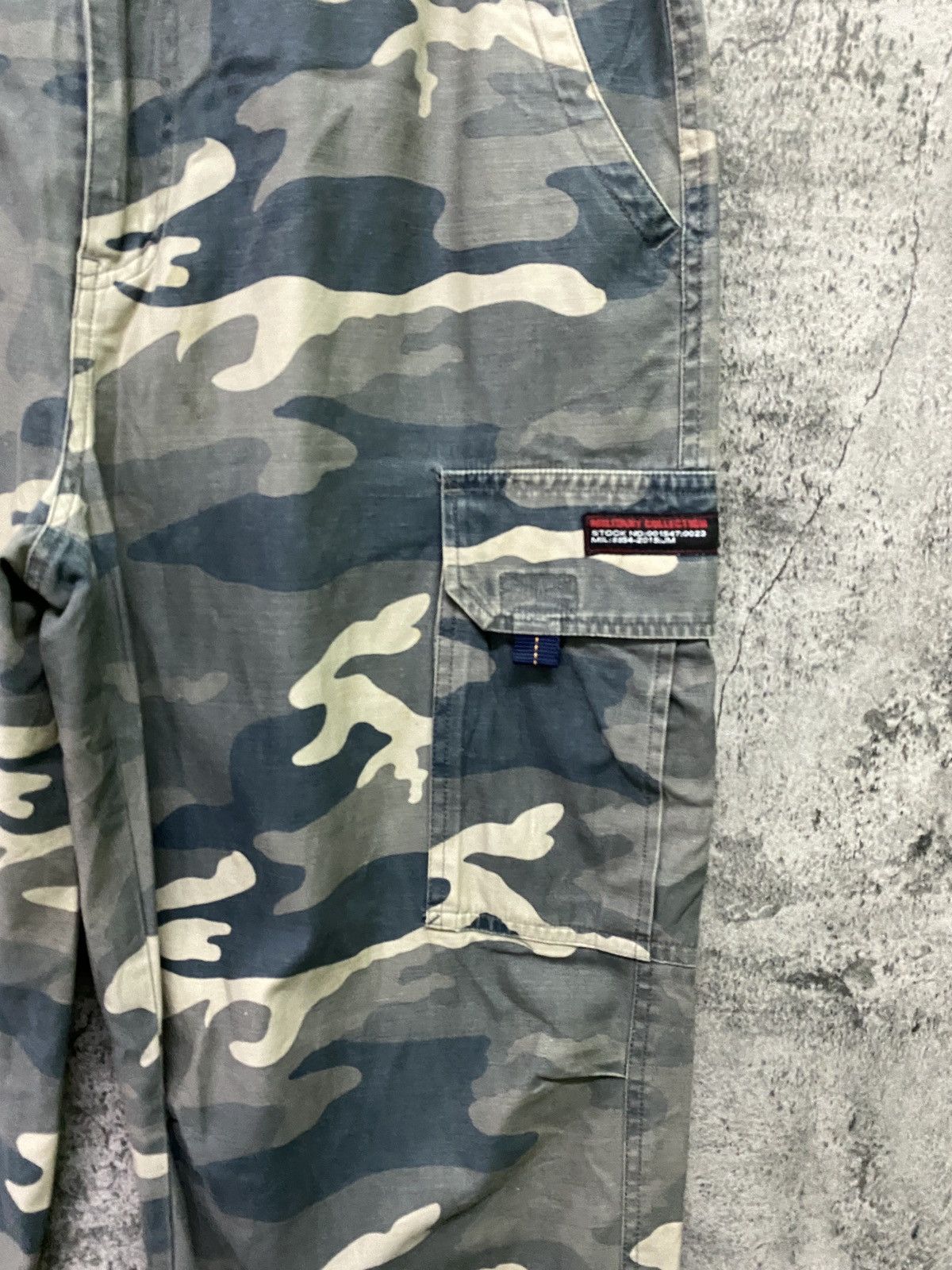 Japanese Brand Japan MILITARY COLLECTION Tactical Multi-pocket Cargo Pants Size US 33 - 6 Thumbnail