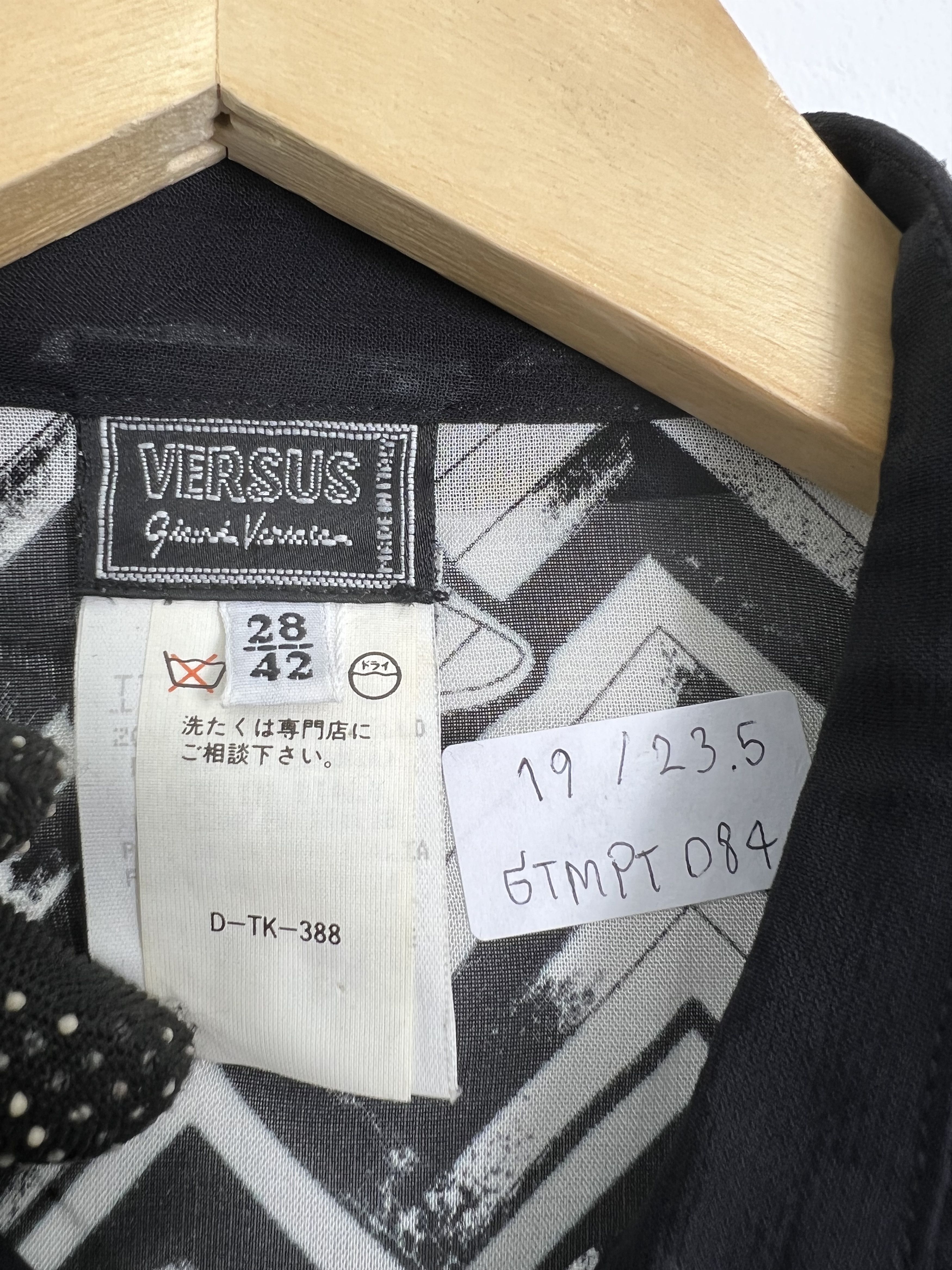 Versus Versace Vintage Versus Gianni Versace see through blouse GTMPT084 Size M / US 6-8 / IT 42-44 - 2 Thumbnail