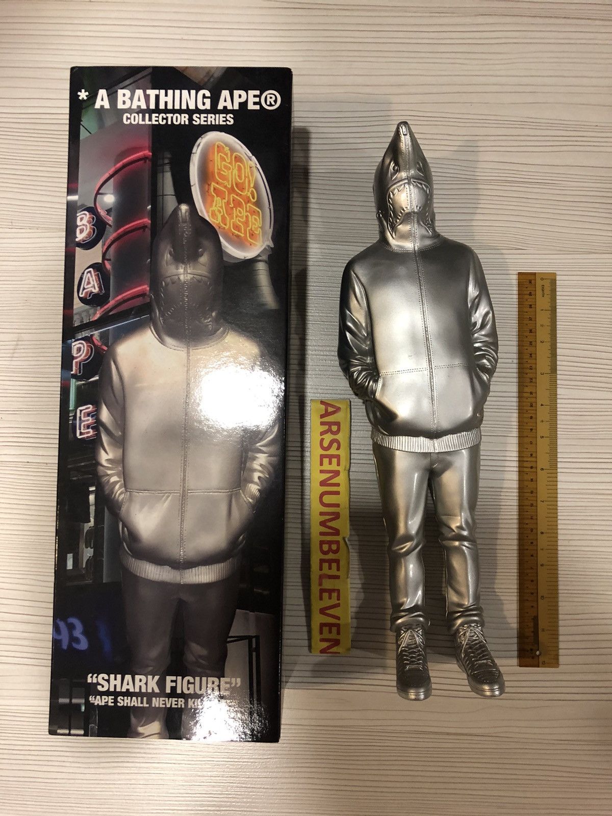 A BATHING APE - bape teriyaki フィギュア 2009 BAPE Teriyaki Alien Shark Hoodie Figure NIGO Gray A