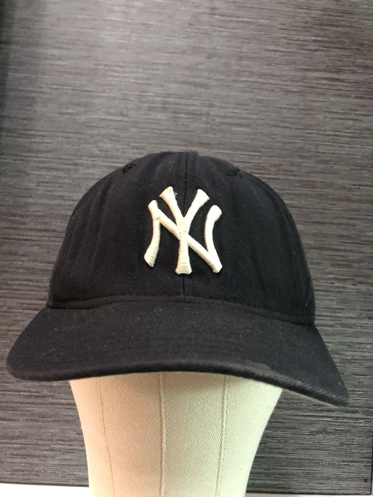 New Era New York Yankees Rare Hat Cap Size ONE SIZE - 1 Thumbnail