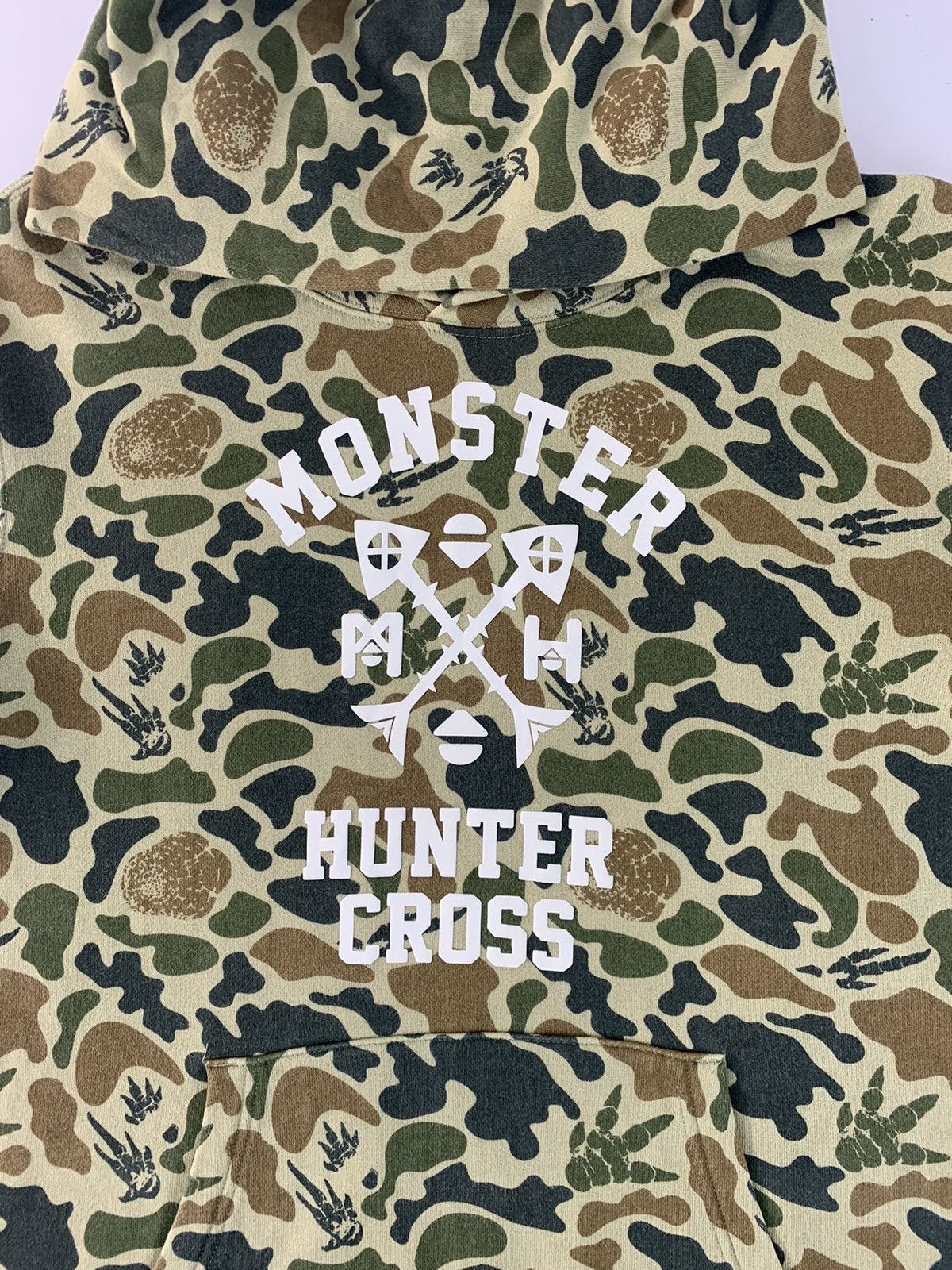 Anime Japanese Anime Monster Hunter Cross Military Camo Hoodies Size US L / EU 52-54 / 3 - 4 Thumbnail