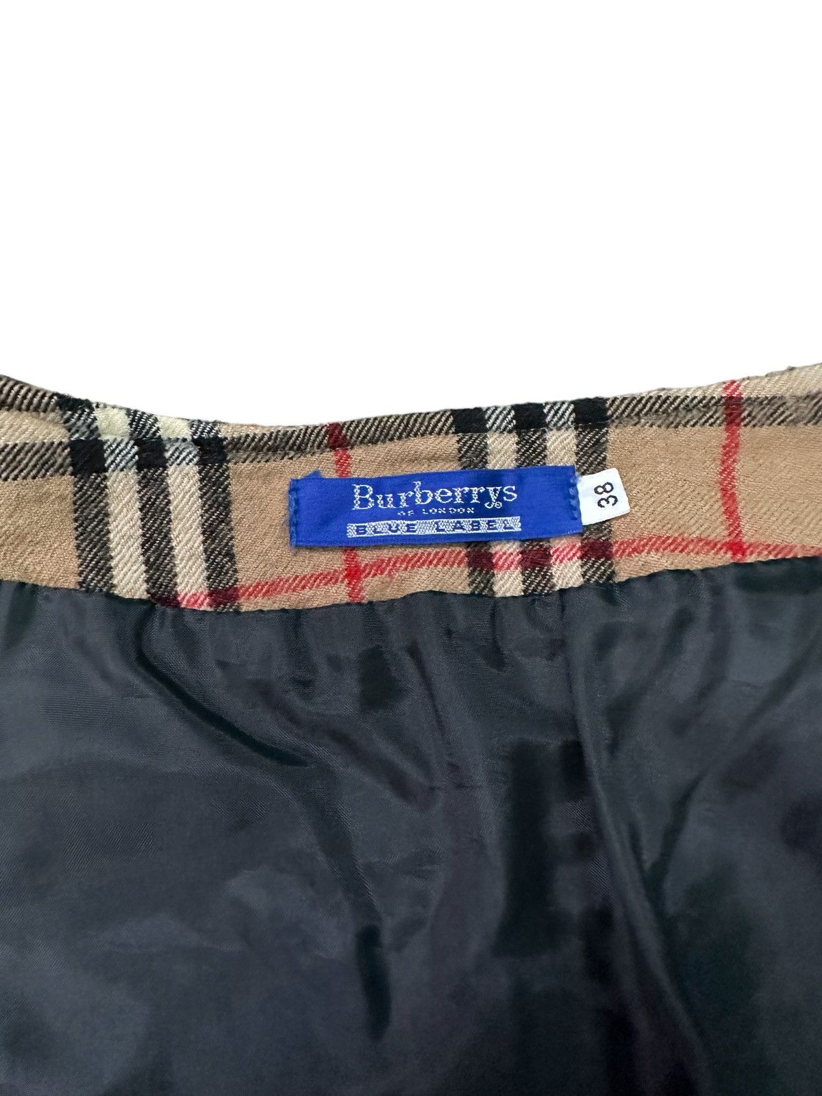 Burberry AUTHENTIC BURBERRY CLASSIC MINI SKIRT Size 26" / US 2 / IT 38 - 4 Thumbnail