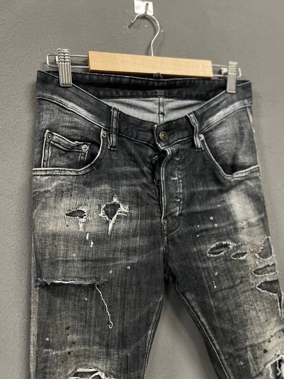 Dsquared2 DSQUARED2 DISTRESS DENIM DESIGN SKINNY Size US 28 / EU 44 - 5 Thumbnail