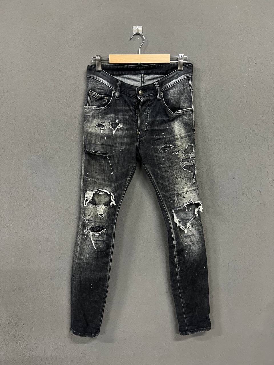 Dsquared2 DSQUARED2 DISTRESS DENIM DESIGN SKINNY Size US 28 / EU 44 - 1 Thumbnail