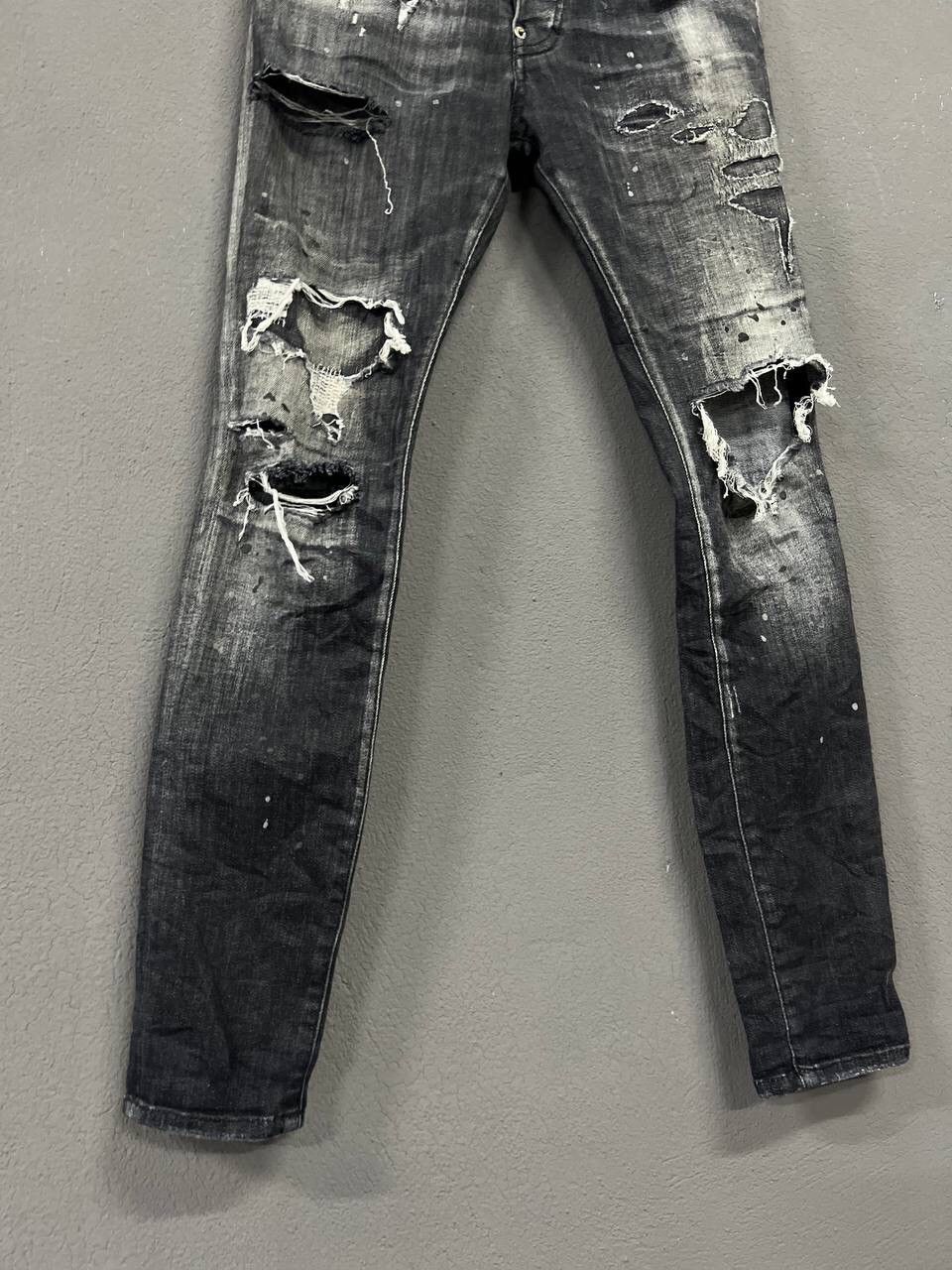 Dsquared2 DSQUARED2 DISTRESS DENIM DESIGN SKINNY Size US 28 / EU 44 - 4 Thumbnail