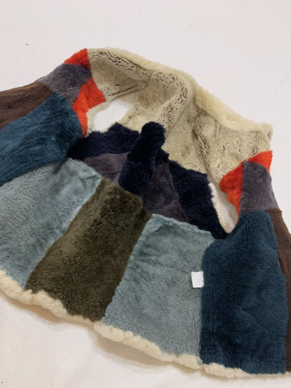 FLEECE LINING LEATHER PATCHWORKS VEST