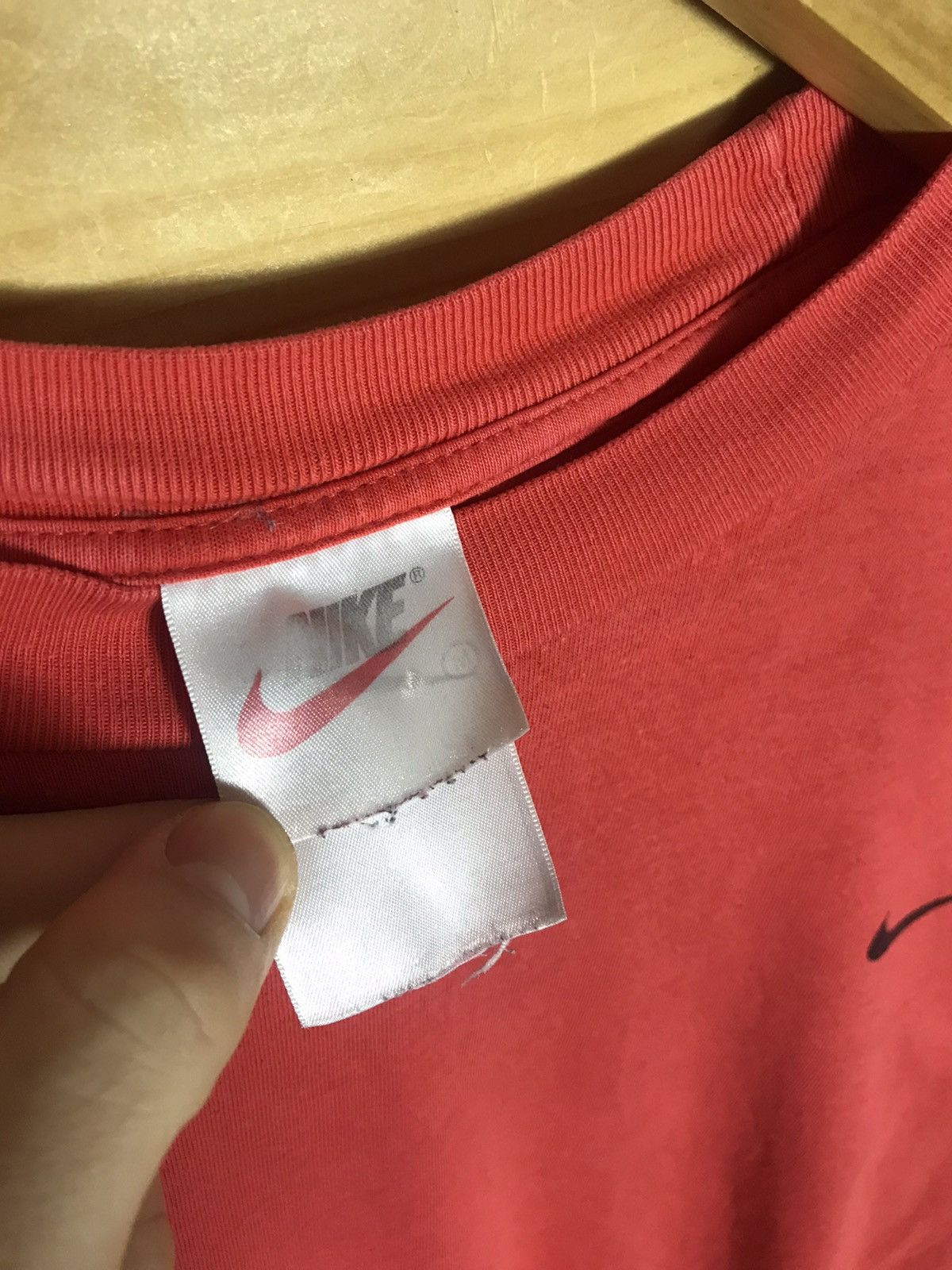 Vintage Vintage 90s Nike t-shirt Size US M / EU 48-50 / 2 - 5 Thumbnail