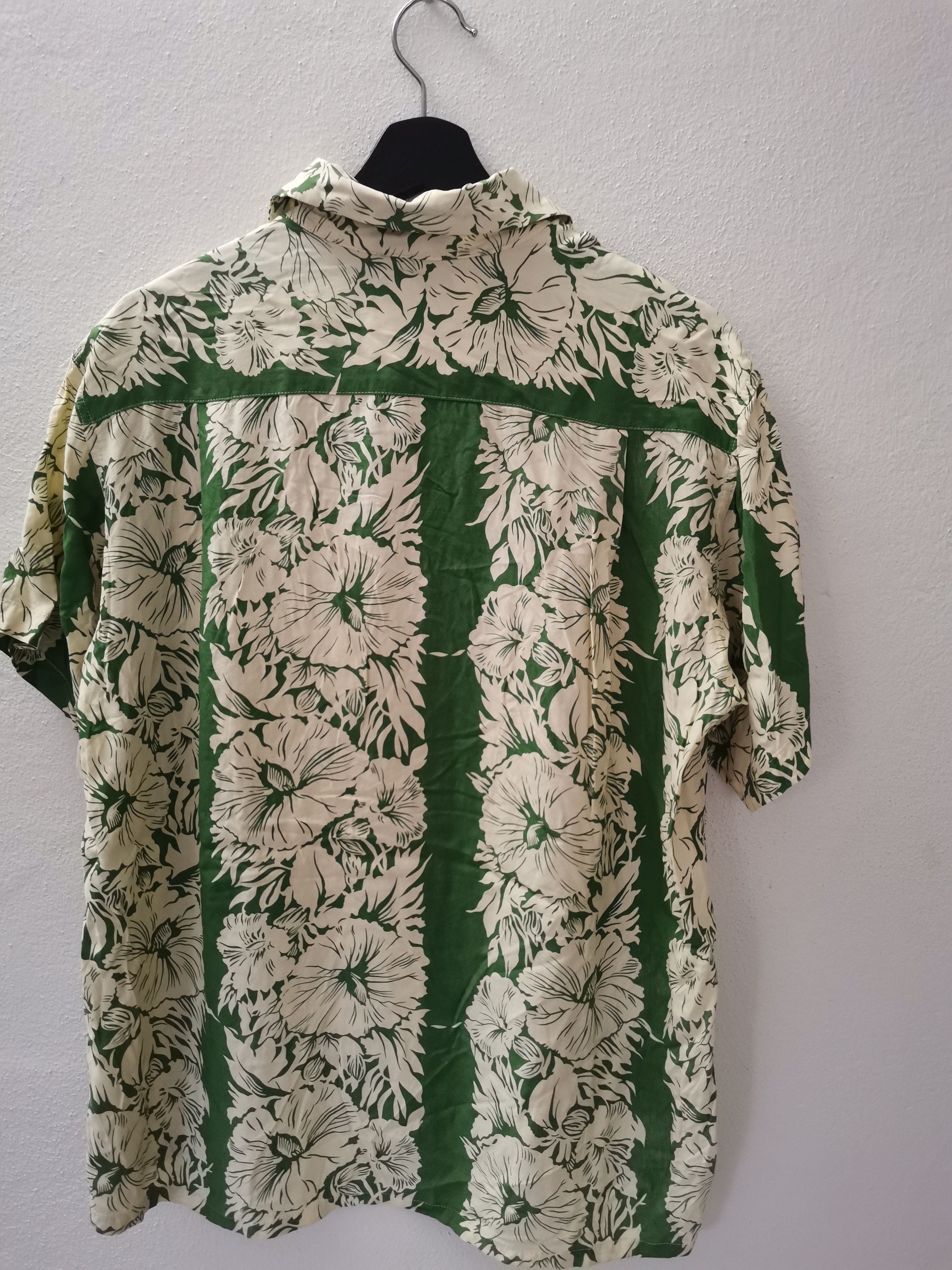 Hawaiian Motif by Sugar Cane