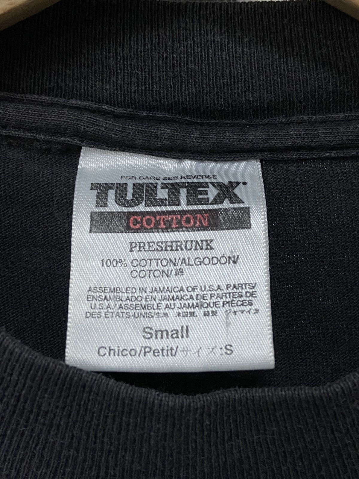 Vintage Vintage 90’s Jenny Holzer ‘Truisms’ Art Sun Faded Tshirt Size US S / EU 44-46 / 1 - 7 Thumbnail