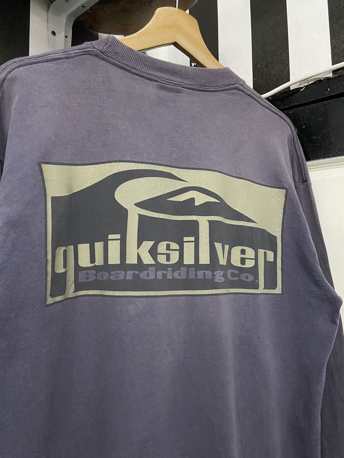Quicksilver Vintage Quicksilver Nicely Sun Faded Long Sleeve Tshirt Size US M / EU 48-50 / 2 - 11 Thumbnail