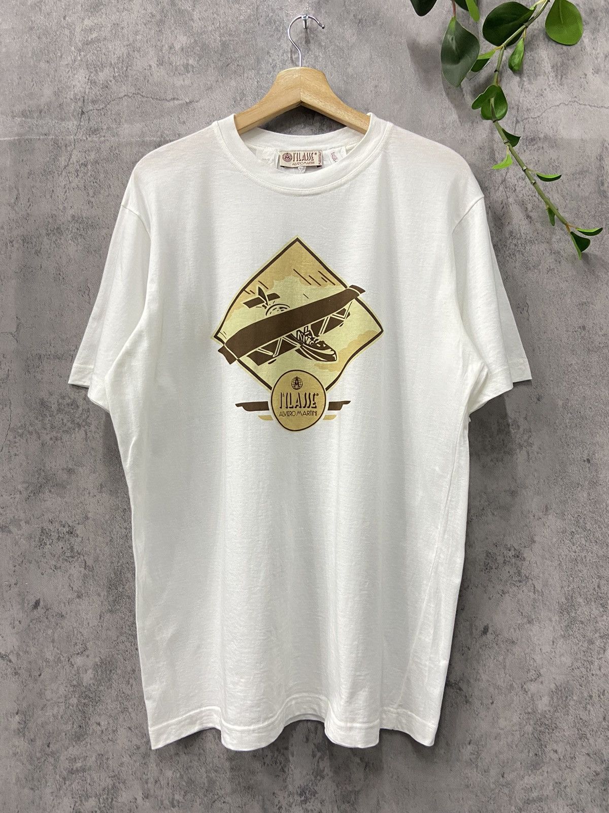 image of Alviero Martini Luxury Italy Made Tshirt in White, Men's (Size Large)