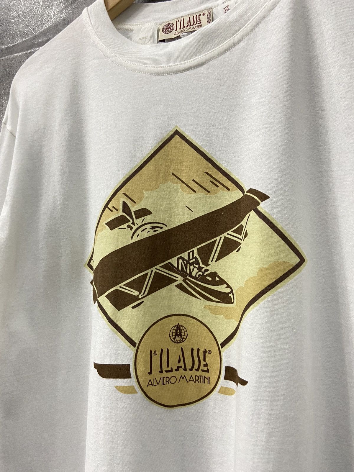 Alviero Martini Vintage Alviero Martini Luxury Italy Made Tshirt Size US L / EU 52-54 / 3 - 6 Thumbnail