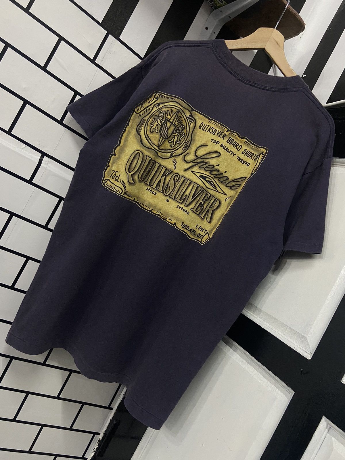 Quiksilver Vintage 90’s Quicksilver Back Hint Tshirt Size US L / EU 52-54 / 3 - 9 Thumbnail