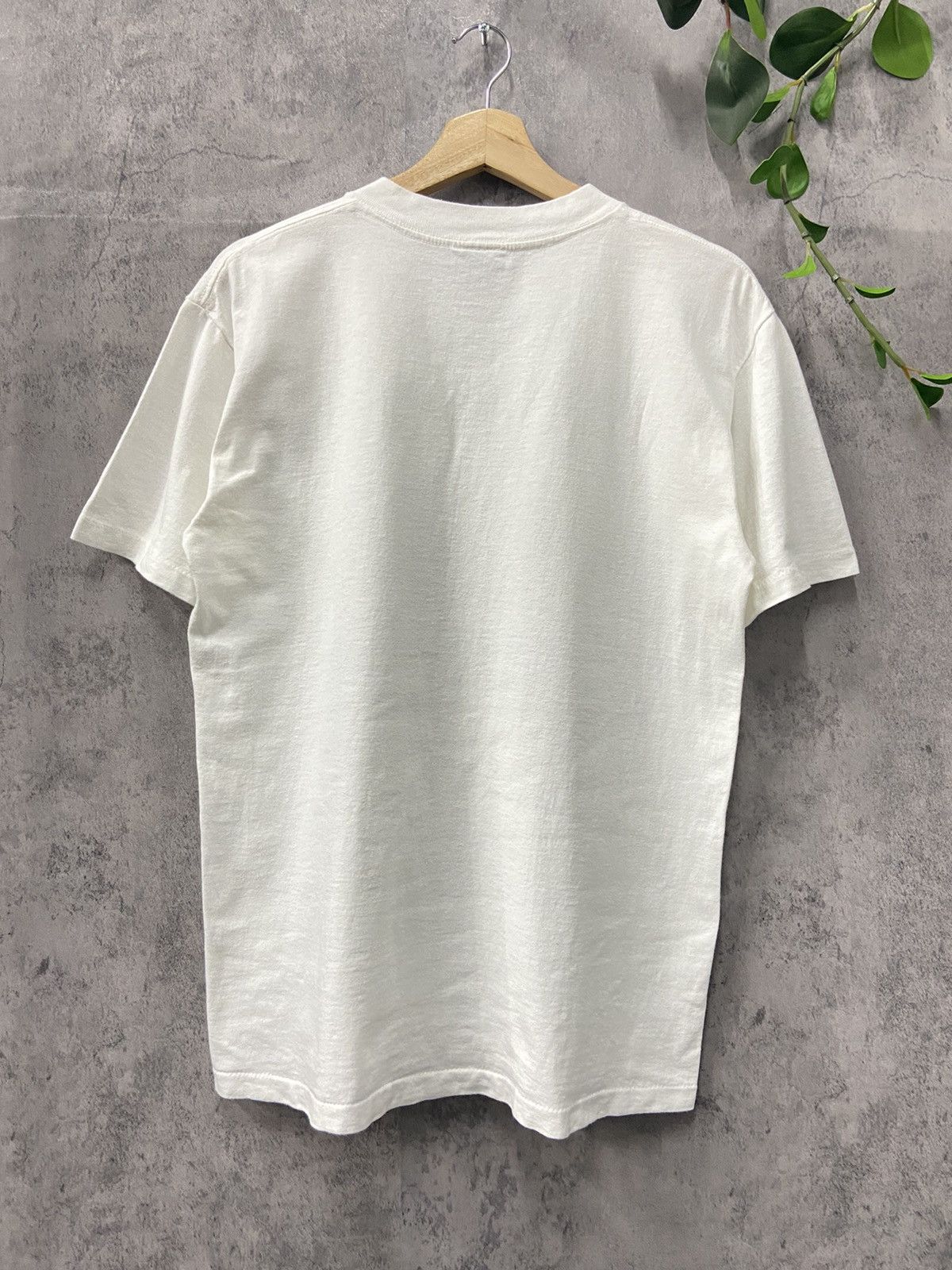 Vintage Vintage 90’s 25ANS Cover Magazine Mr. Children Band Tees Size US M / EU 48-50 / 2 - 7 Thumbnail