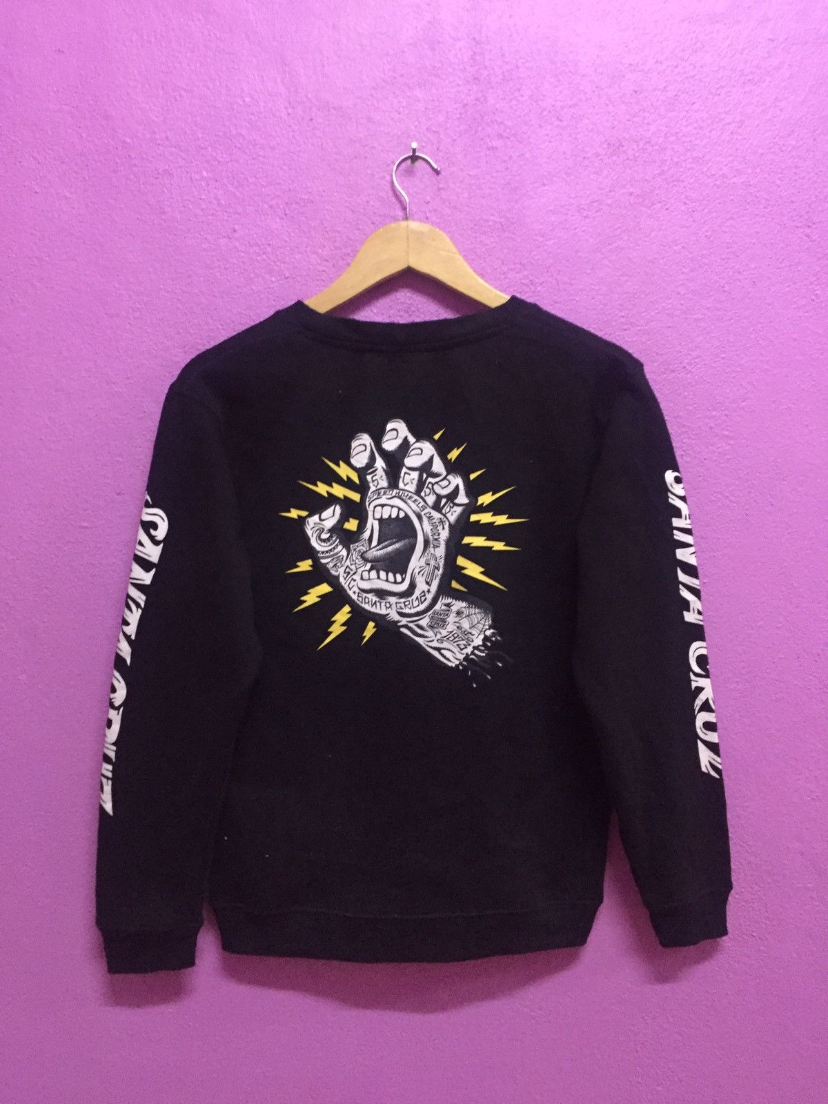 Santa Cruz Skateboards Vintage 90’s Santa Cruz Sweatshirts Size 160 Size US S / EU 44-46 / 1 - 2 Thumbnail