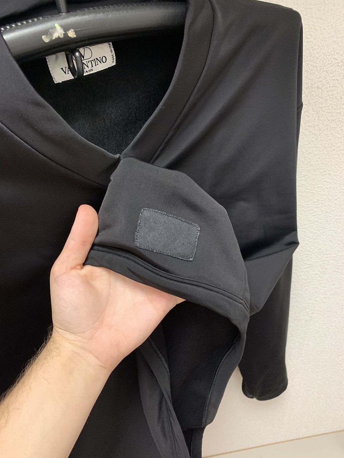 Valentino Valentino black sweatshirt Xl sz Size US XL / EU 56 / 4 - 4 Thumbnail