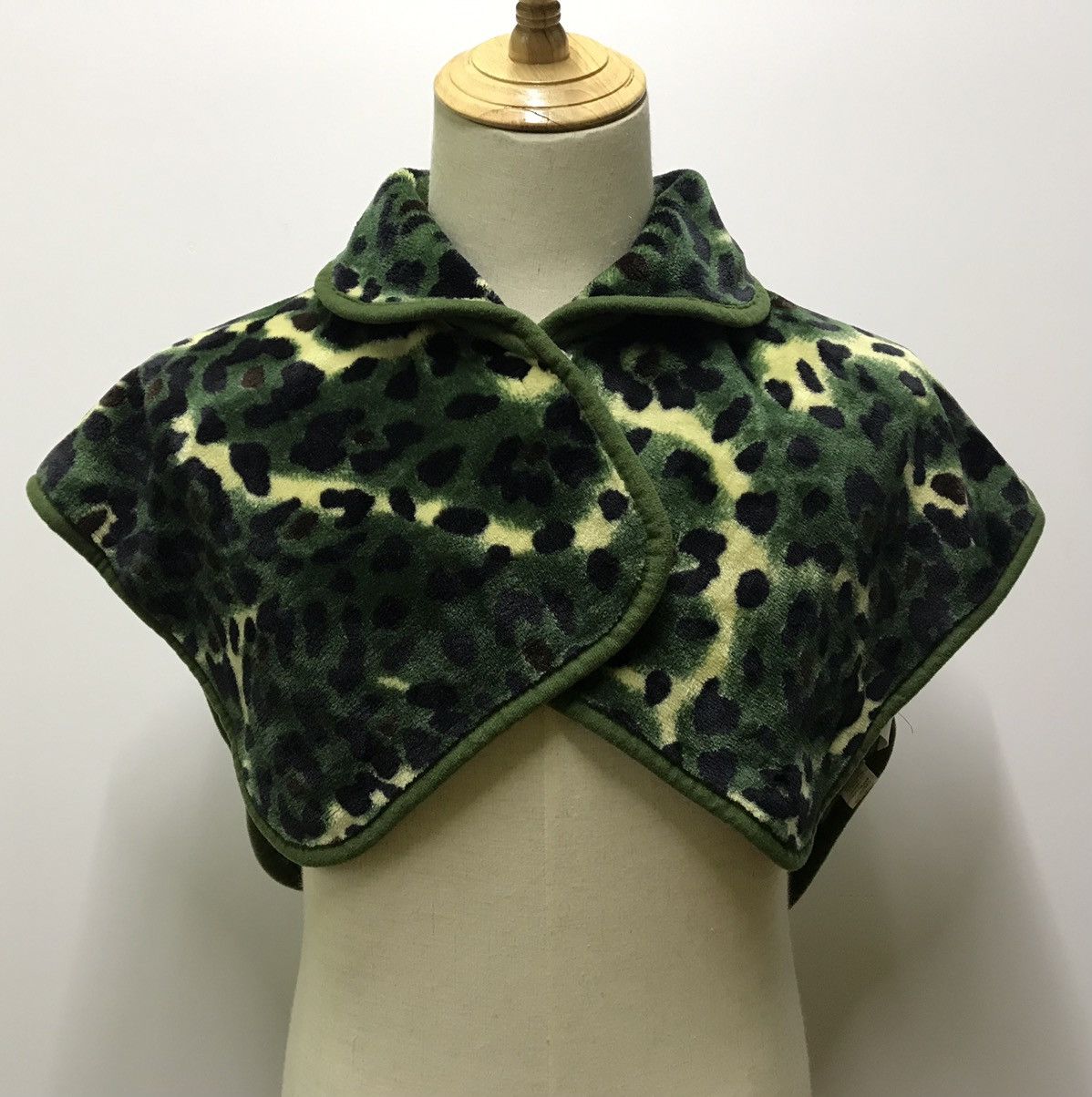 Other camo capes cloaks poncho Size US M / EU 48-50 / 2 - 1 Thumbnail