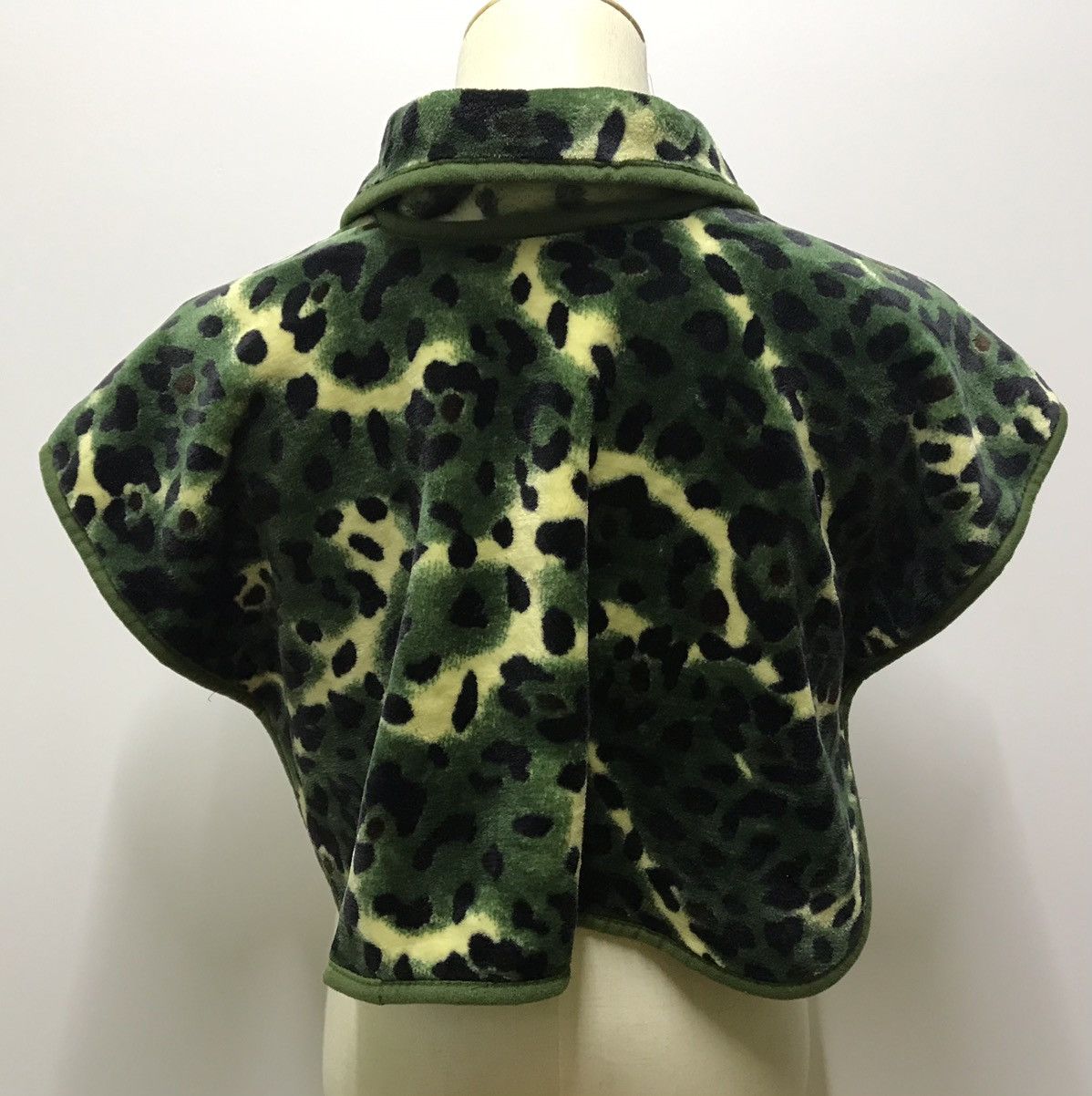 Other camo capes cloaks poncho Size US M / EU 48-50 / 2 - 2 Thumbnail