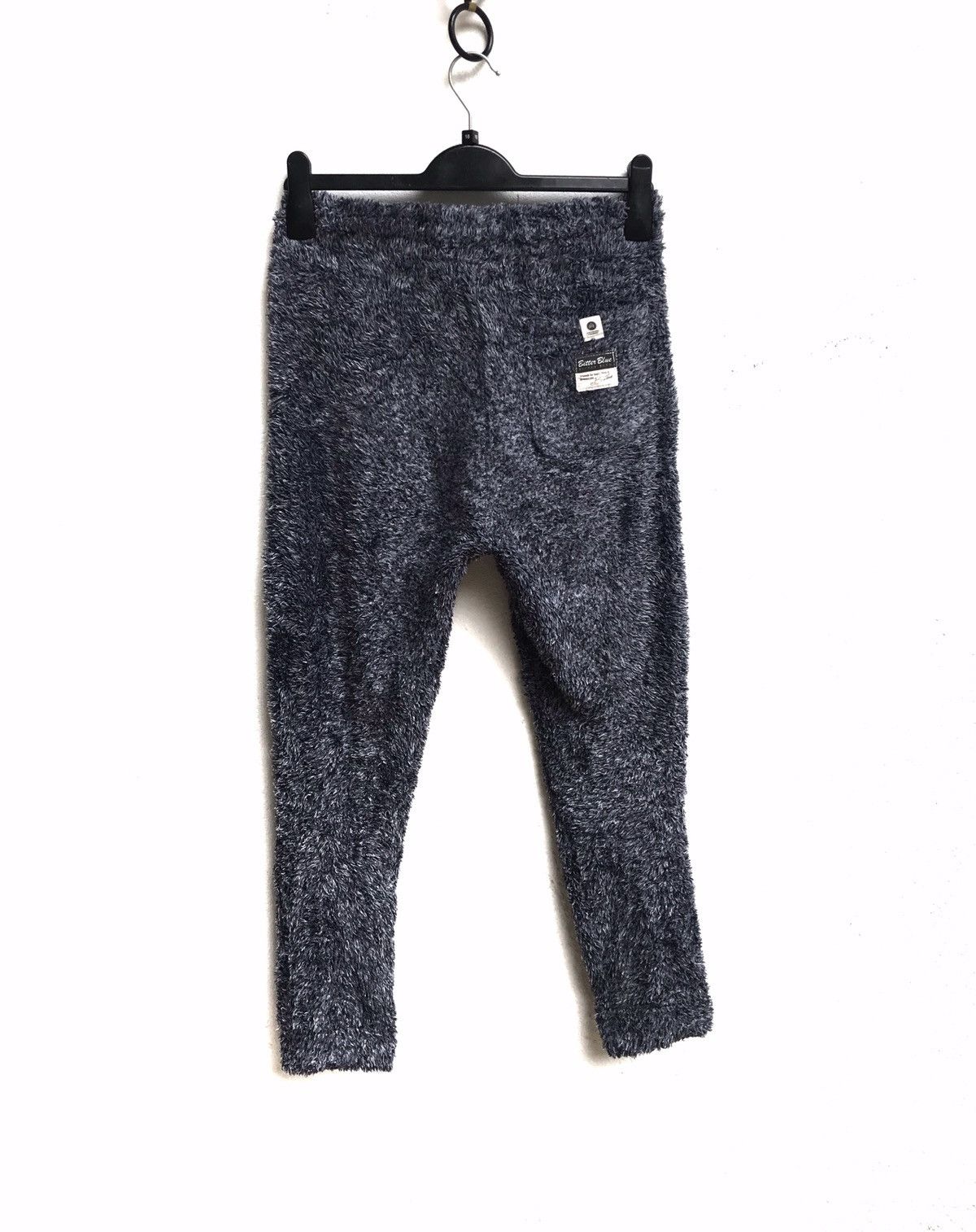 Japanese Brand 🔥Bitter Blue Faux Fur Sweatpants Size US 26 / EU 42 - 2 Thumbnail