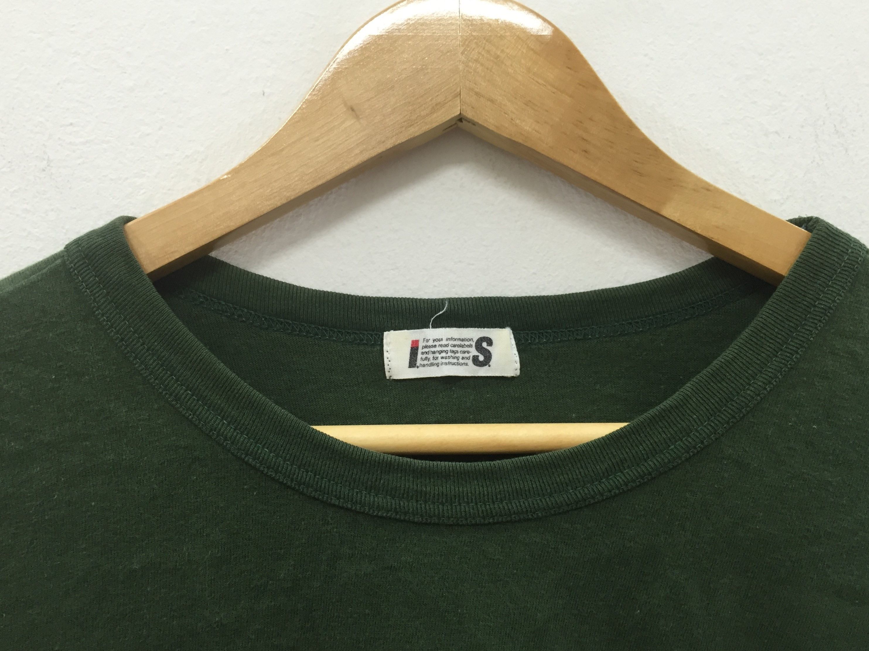 Issey Miyake 80's Ionics I.S Logo tee Size US S / EU 44-46 / 1 - 5 Thumbnail