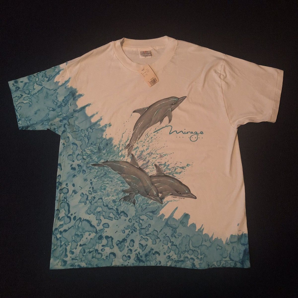 Vintage Vintage 90s Mirage Las Vegas Dolphin All Over Logo Tee Shirt Size US M / EU 48-50 / 2 - 1 Thumbnail