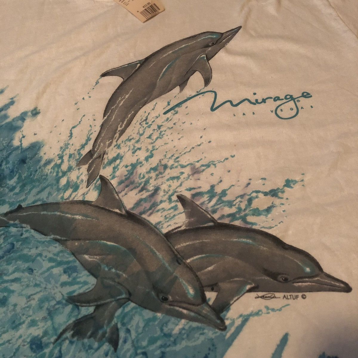 Vintage Vintage 90s Mirage Las Vegas Dolphin All Over Logo Tee Shirt Size US M / EU 48-50 / 2 - 3 Thumbnail