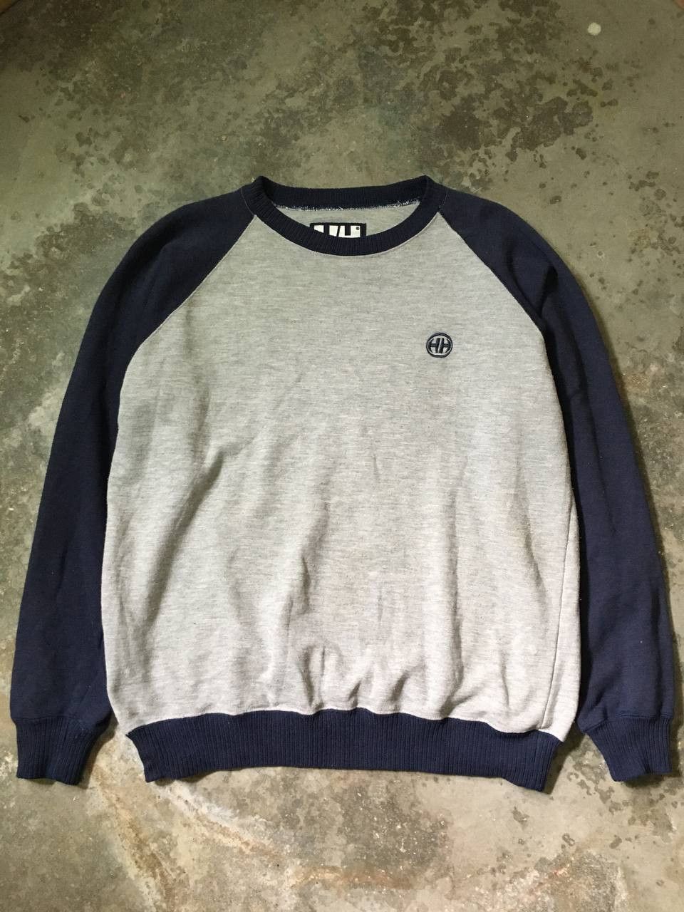 Helly Hansen × Vintage Vintage Helly Hansen Embroidery Logo Sweatshirt Size US L / EU 52-54 / 3 - 1 Thumbnail