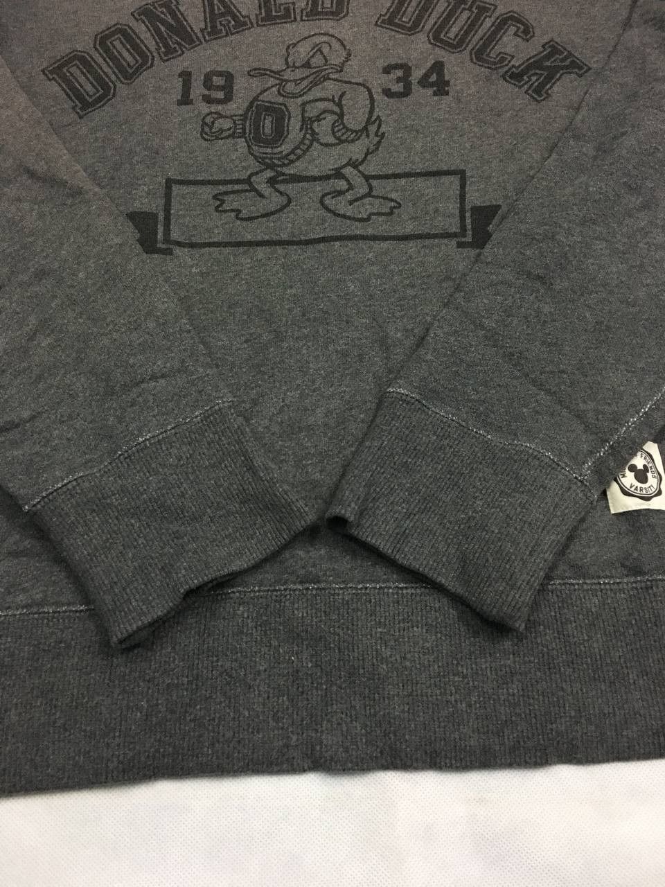 Disney × Japanese Brand × Uniqlo Disney Donal Duck Sweatshirt Uniqlo Size US M / EU 48-50 / 2 - 4 Thumbnail