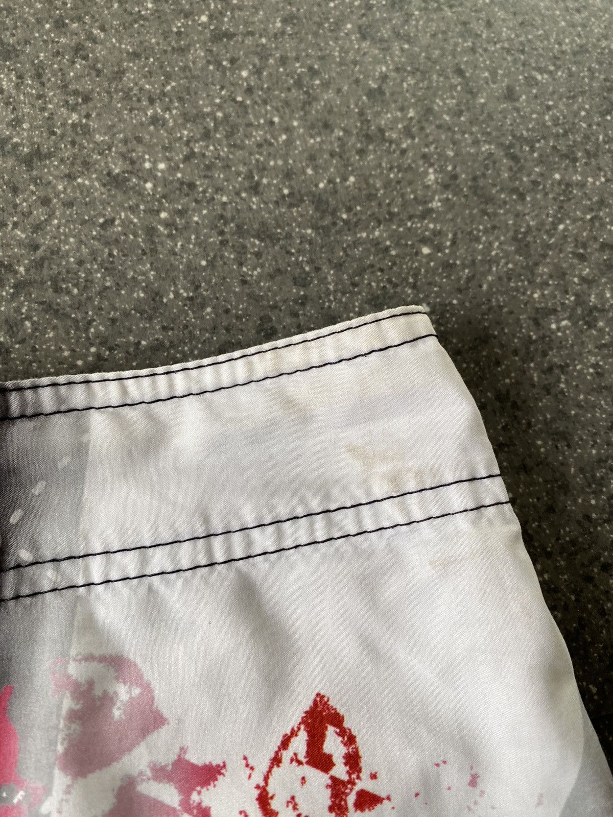 Hurley × Vintage Vintage Hurley Jesus Print Shorts Size US 36 / EU 52 - 4 Thumbnail